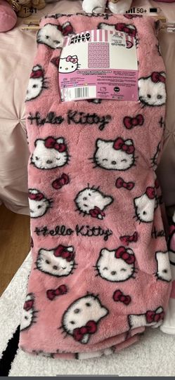 Hello Kitty Blanket 
