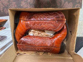Durango boots size 8
