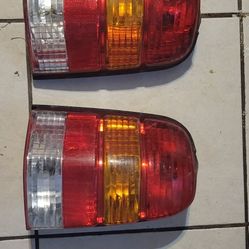 2004 Ford Explorer Lights