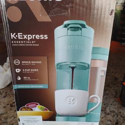 Keurig®
K-Express™ Single Serve Coffee Maker