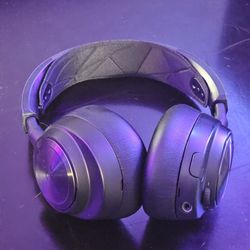 Steelseries Arctis Nova Pro Wireless 