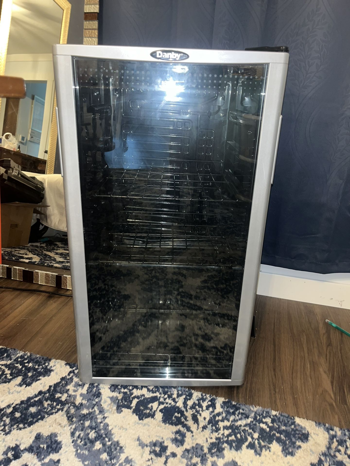 Danby 36 Bottle Free-Standing Wine Cooler in Platinum