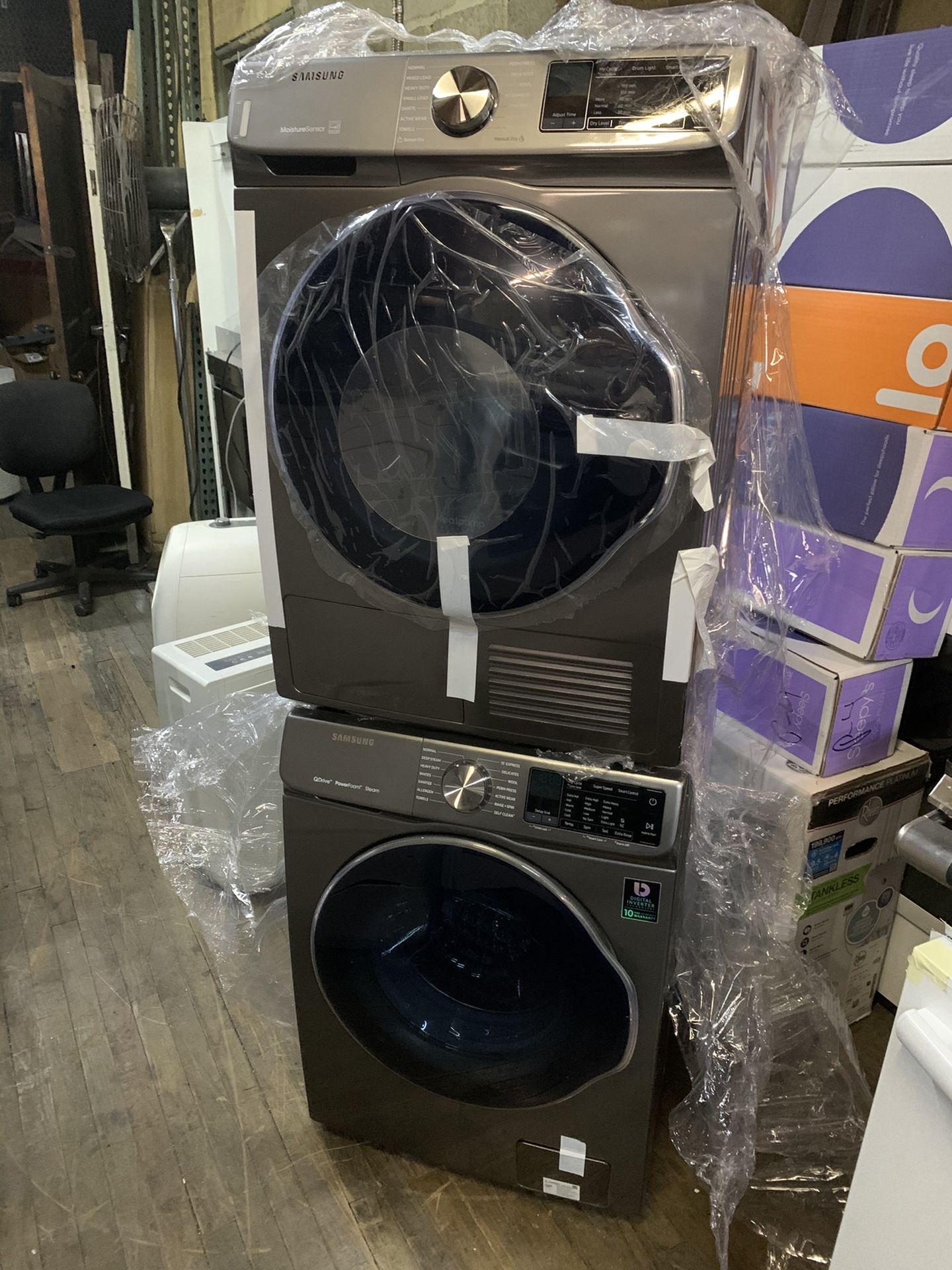 24” inches Samsung washer and dryer electric