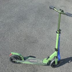Vokul foldable kick scooter 