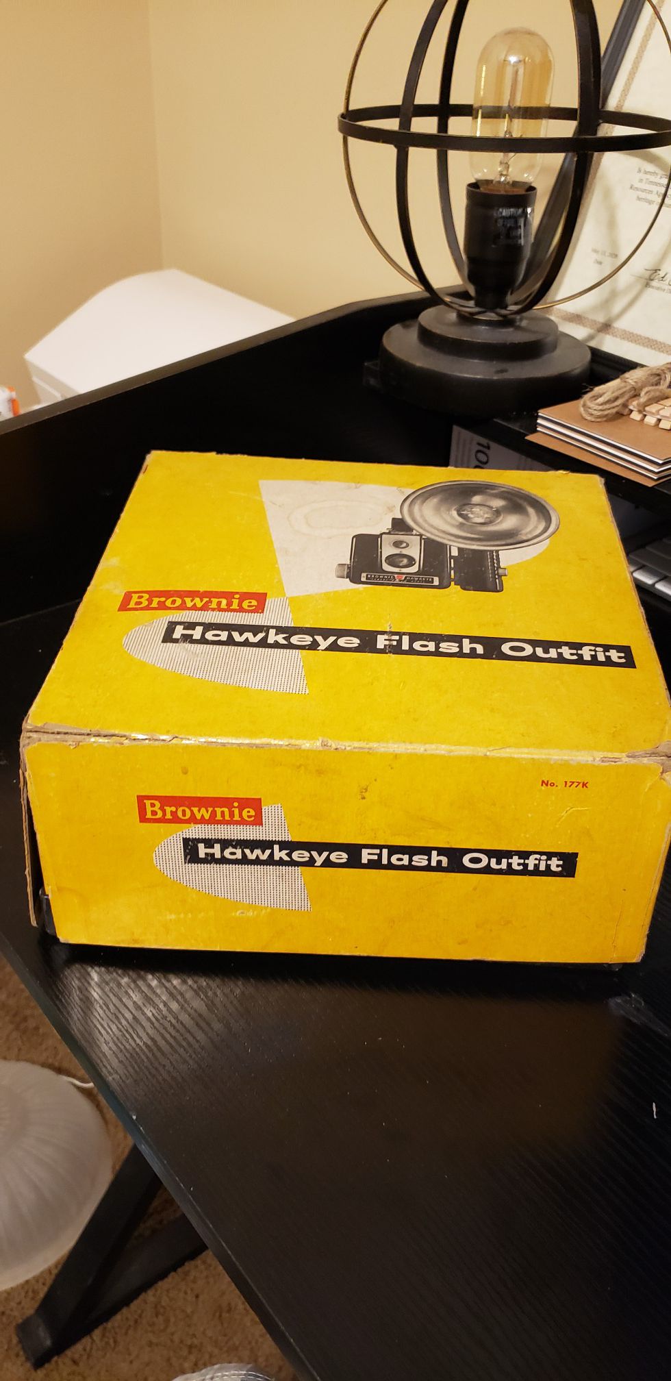 Brownie Hawkeye flash camera