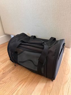 Pet carrier