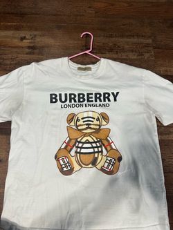 Burberry T Shirt size Medium used Authentic
