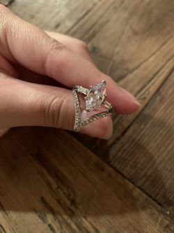 New Bling Fashionable Ring Size 6