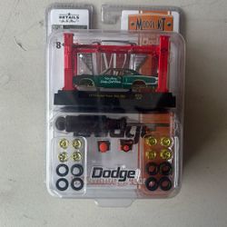 M2  Model Kit  ( Chase 750 ) 