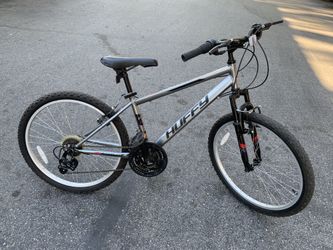Huffy 24” Rock Creek Mountain Bike Fits Boys age range 12-19 years