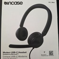 Modern USB-C Headset