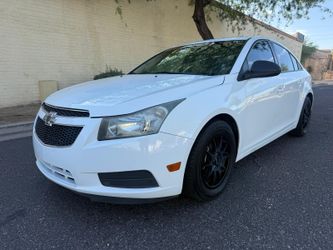 2014 CHEVY CRUZE LS, COLD AC, GREAT ON GAS, FINANCE AVAILABLE 🚘