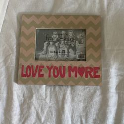 Francesca’s Boutique Love Picture Frame (Valentine’s Gift)