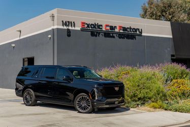 2025 Cadillac Escalade ESV
