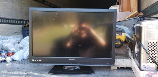 32" Sylvania