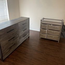 Dresser And Changing Table 