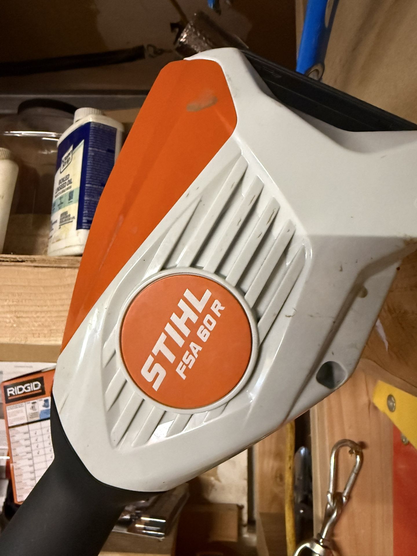 Stihl FSA 60 R 