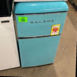Galanz mini fridge