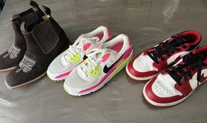 Tennis Shoes & Boots