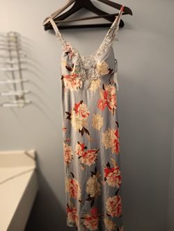 Women's Night Gown Size S