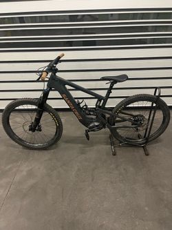 SANTA CRUZ HECKLER E-MTB LARGE, OVER $8.5K NEW