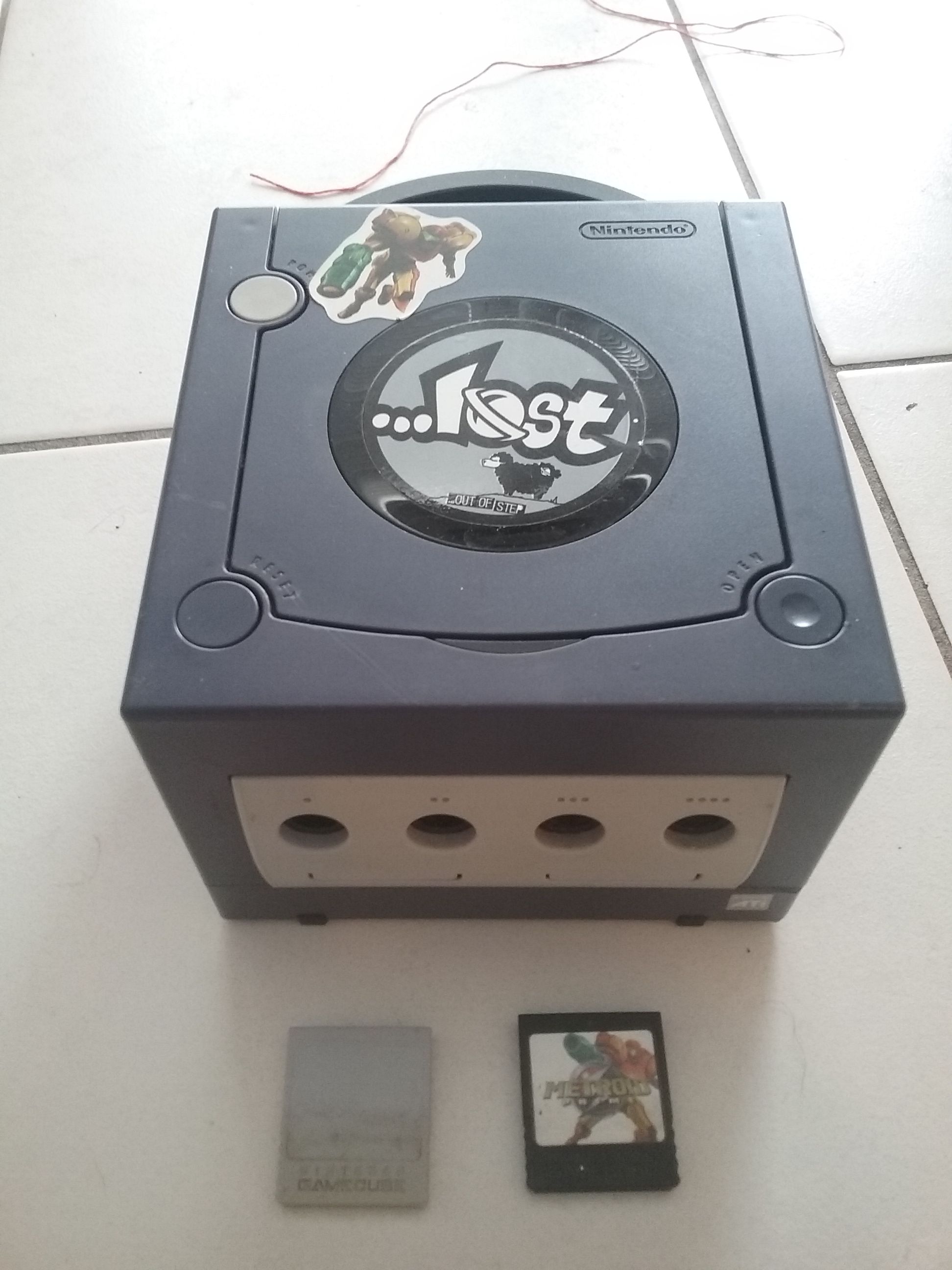 Gamecube with Res Evil!