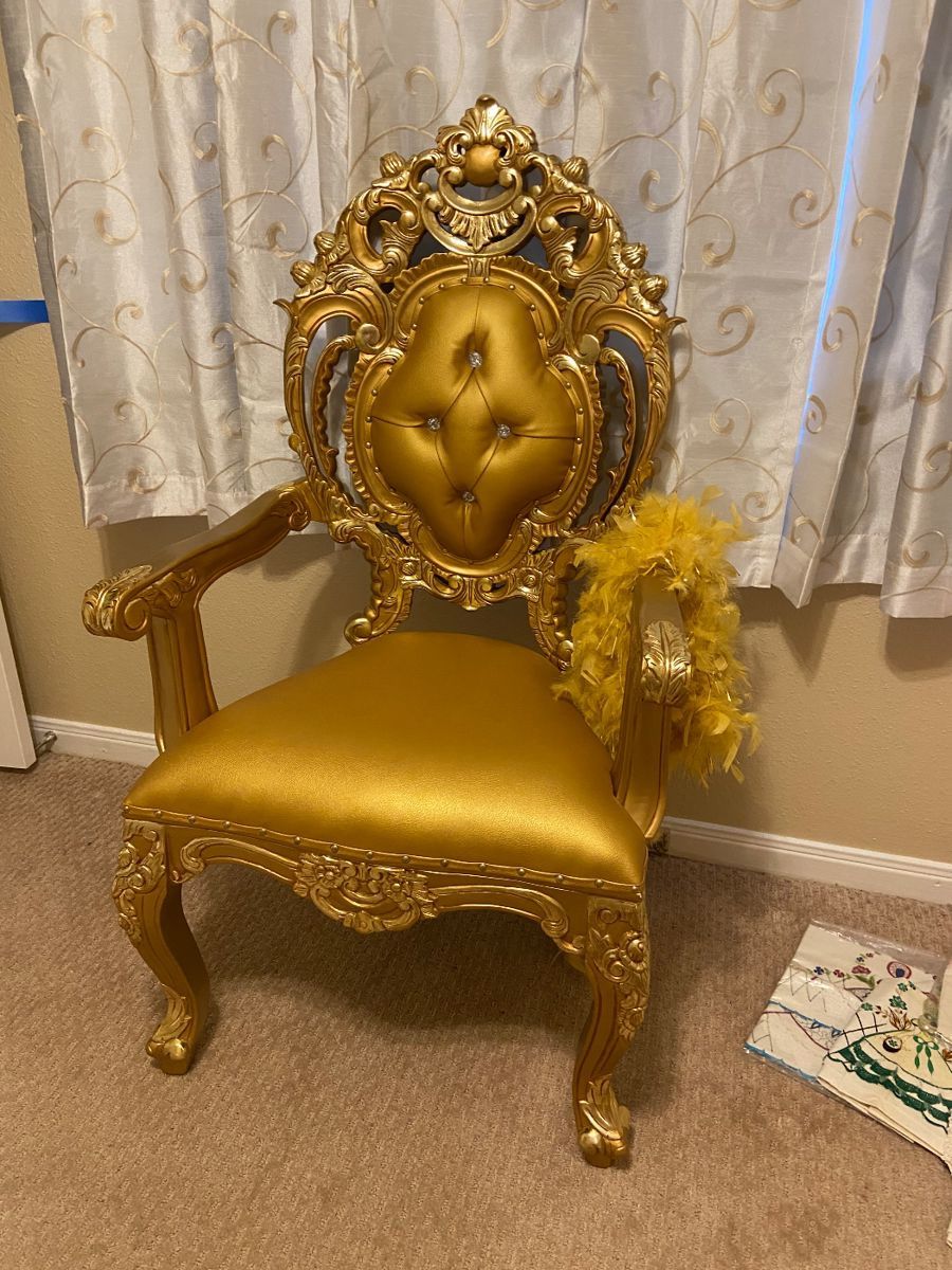 CROWN CHAIR 