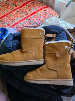 Koolaburra by Ugg boots