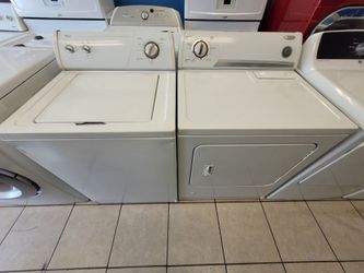 Whirlpool Washer & Gas Dryer Set