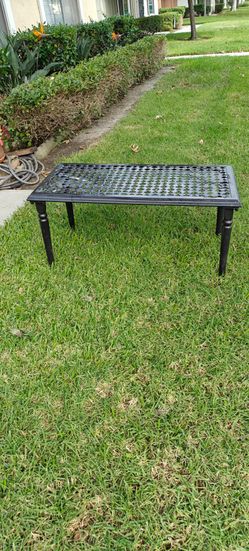 39L*20W*18H metal patio table