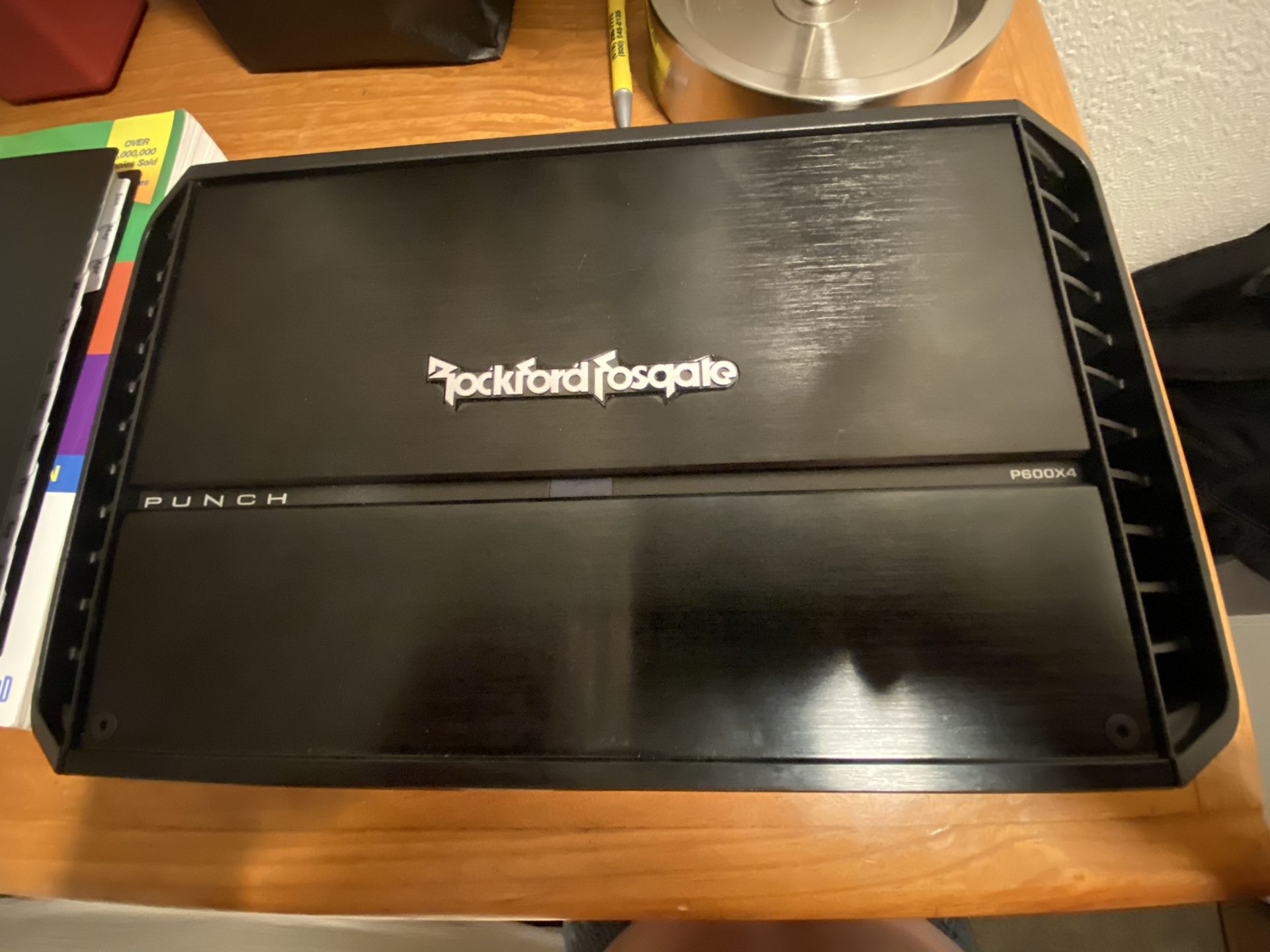 Rockford fosgate Punch 600.4 car audio amplifier