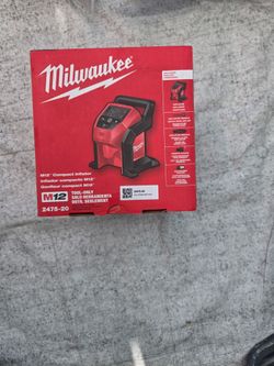 Milwaukee
M12 12-Volt Lithium-Ion Cordless Electric Portable Inflator (Tool-Only)