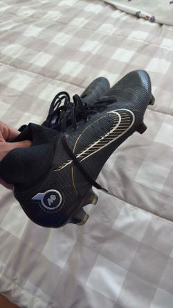 Mercurials signed