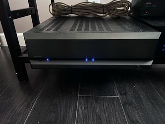 Emotiva Stealth SA-250 Studio Reference Stereo Power Amplifier (250Wpc @ 8Ω / 400Wpc @ 4Ω)