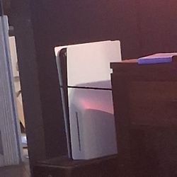 Selling ps5 almost 1 tb