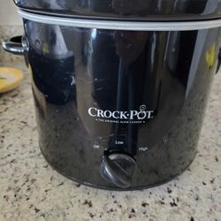 Black Crockpot 4 Quart