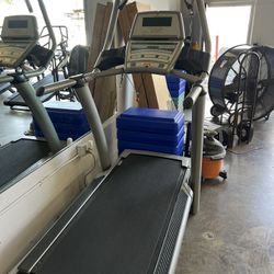 Free motion Treadmil 