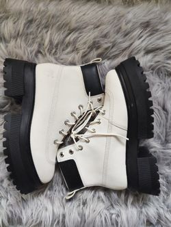 Timberland Sky 6 Inch Women Size 8.5 White Clunky Lace Up boots A5RSV NEW!