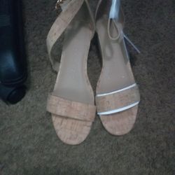 Women's Willis Buckle Strap Wedges Sandals 