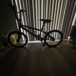 BMX Bike. Dose Need New Inner Tubes 