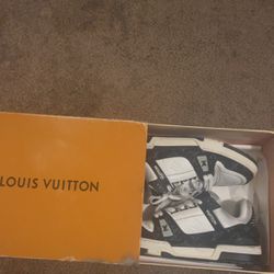 Louis Vuitton trainers *send offers*