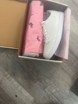 Jordan 1 travis Scott white mansion party