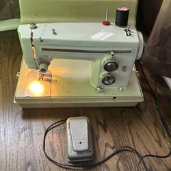 Sewing Machine 
