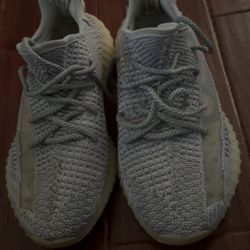 Yeezy Lundmark 350 V2