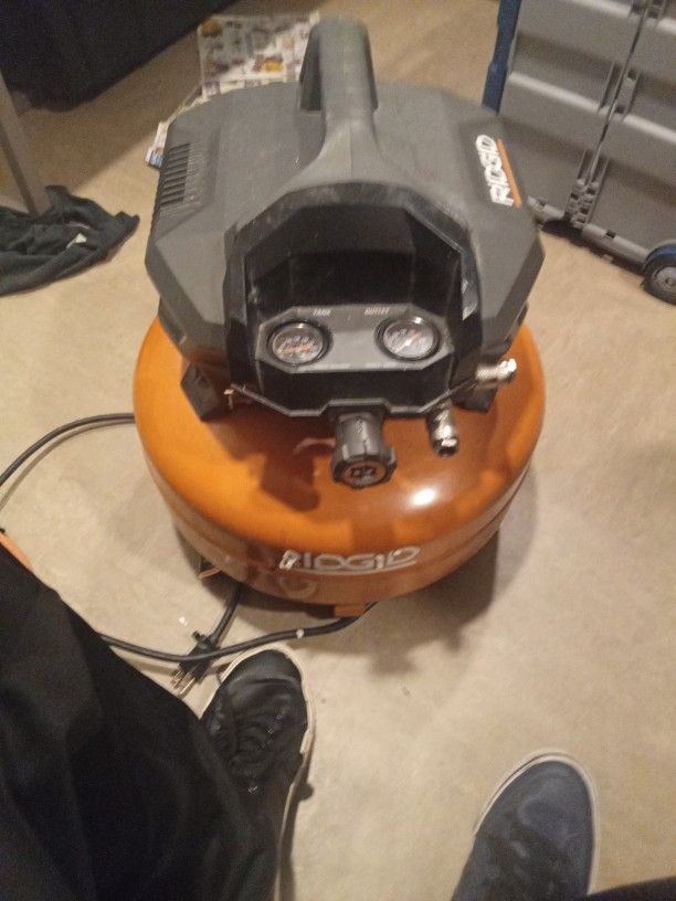 Ridge Air Compressor Pancake 150 PSI