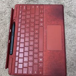 Surface Pro Keyboard with Pen
