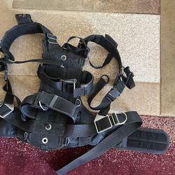 Scuba harness 
