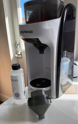 Baby Brezza Formula Pro Baby Bottle Maker