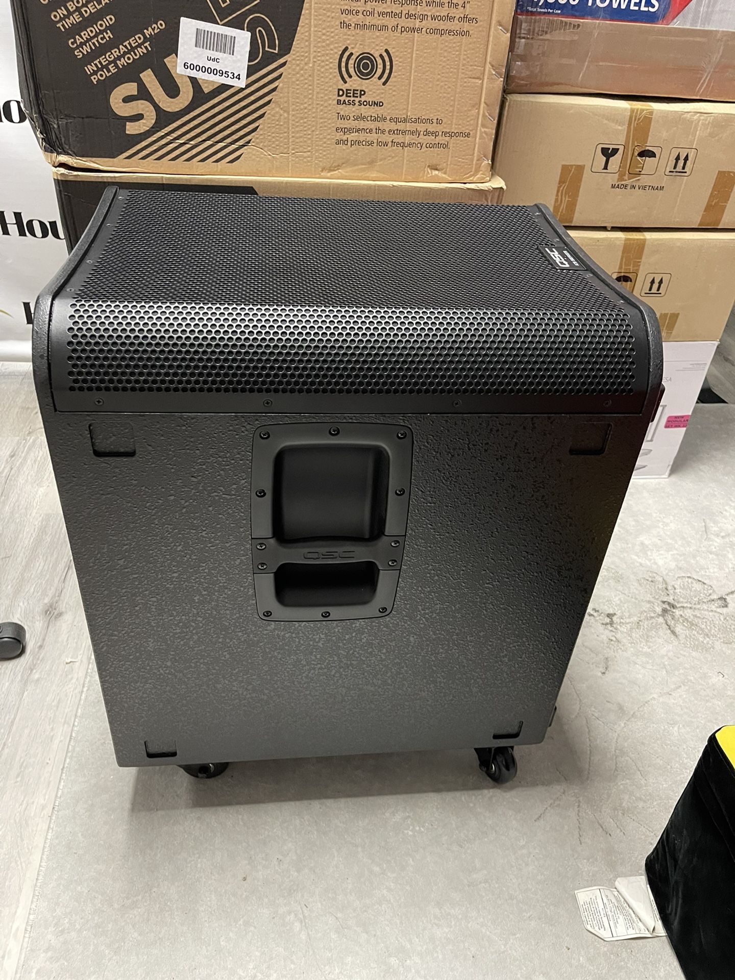 QSC KS118 Subwoofer 1600 for Sale in Houston, TX OfferUp