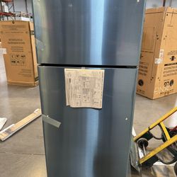 New GE Refrigerator 